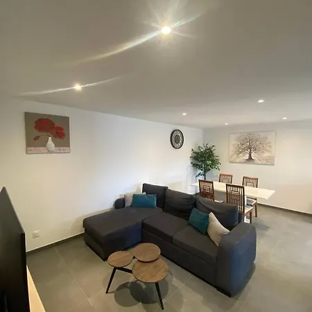 Appartement Neuf Dans Villa Aiglun  Extérieur photo